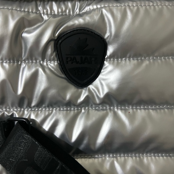 Women's White Faux Fur Trim Metallic Silver Quilted Tote - Picture 5 of 8